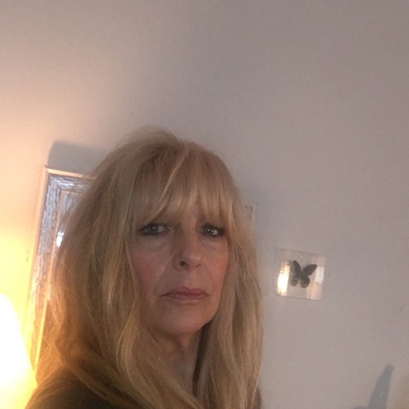 Meet your Posher, Paige - Picture 1 of 1